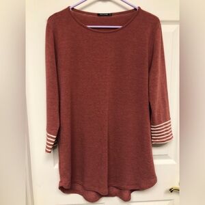 Pink Clover Rust Colored 3/4 sleeve Jersey Top, Size L
